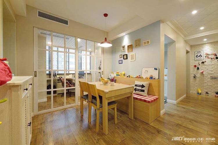 客餐廳連在一起（qǐ）好還是分開的好 ？