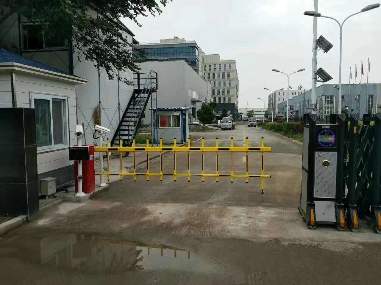 空降門